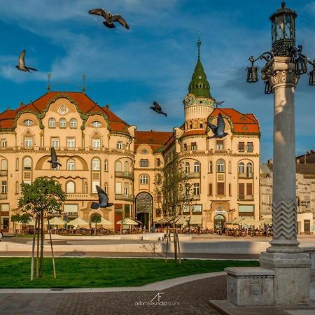 Bella Palace Oradea Extérieur photo