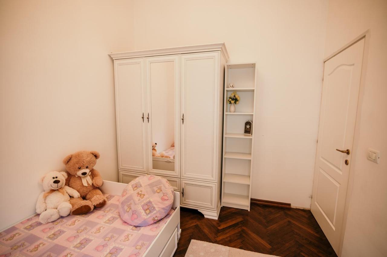 Bella Palace Oradea Extérieur photo